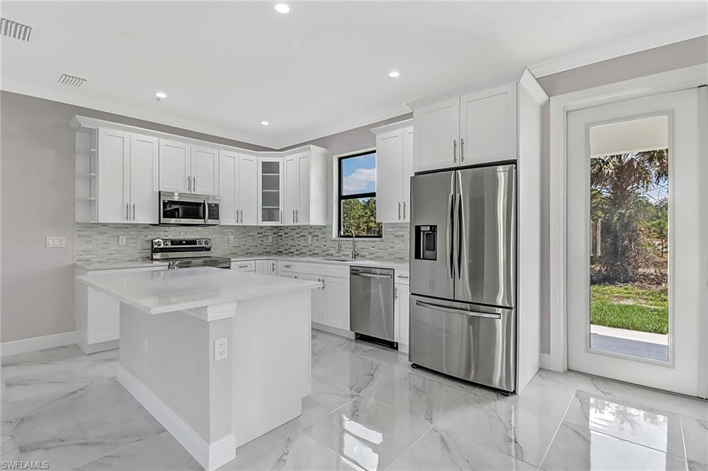 GOLDEN GATE ESTATES - Residential