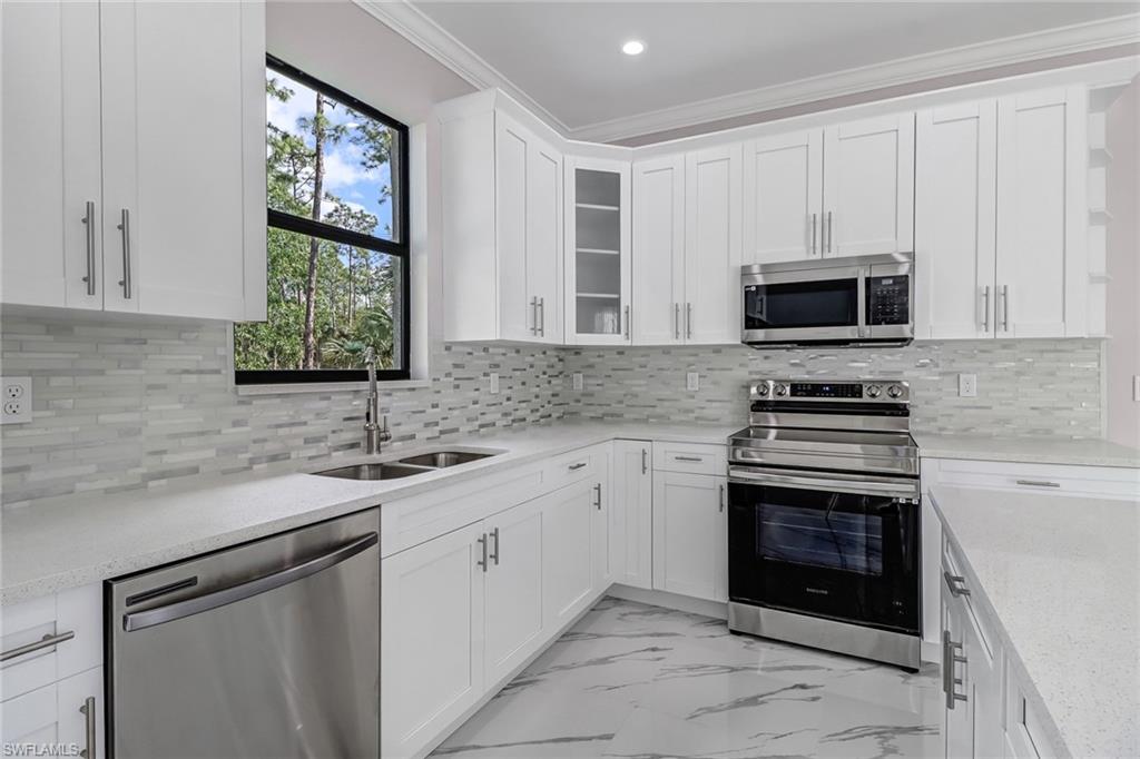 GOLDEN GATE ESTATES - Residential