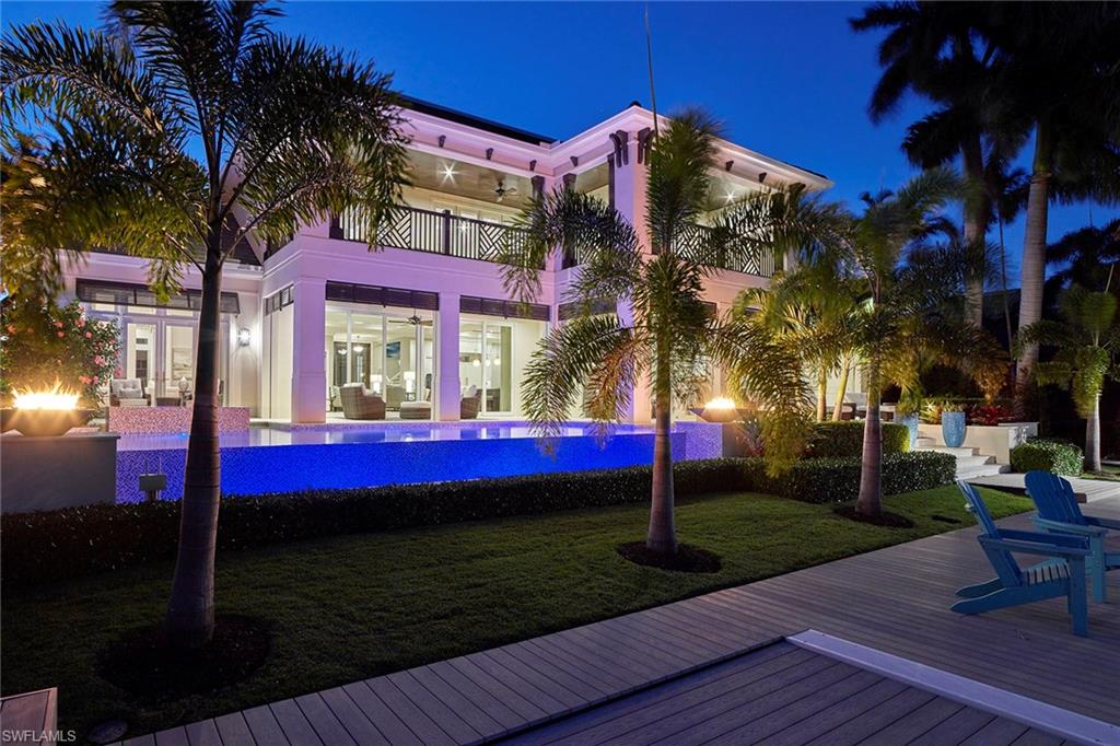 AQUALANE SHORES - Residential