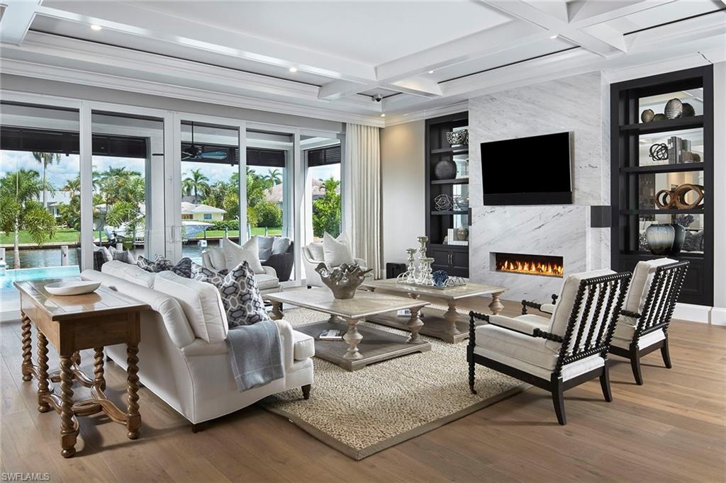 AQUALANE SHORES - Residential