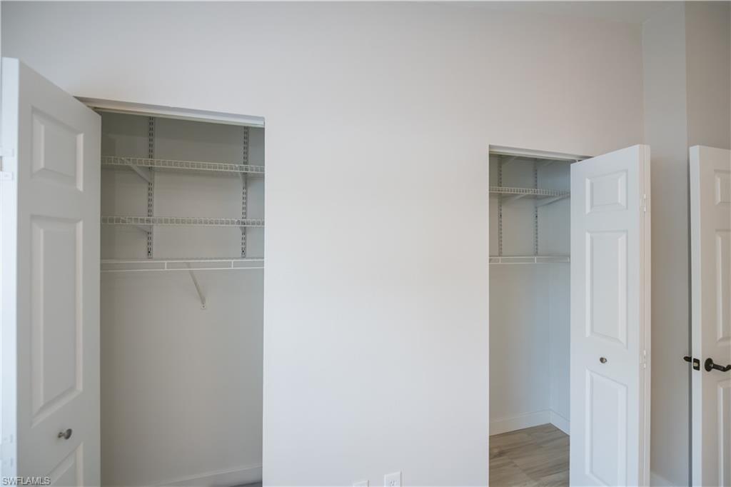 SHIPYARD VILLAS - Residential Lease