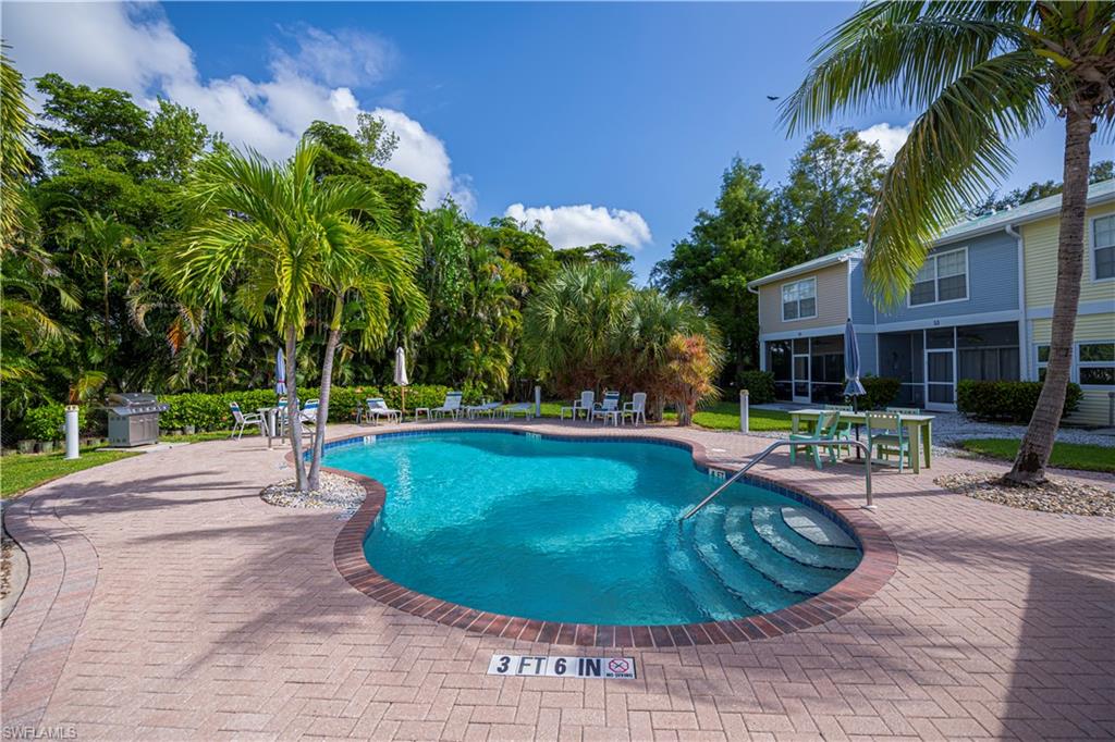 SHIPYARD VILLAS - Residential Lease