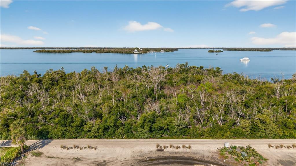 USEPPA ISLAND - Land