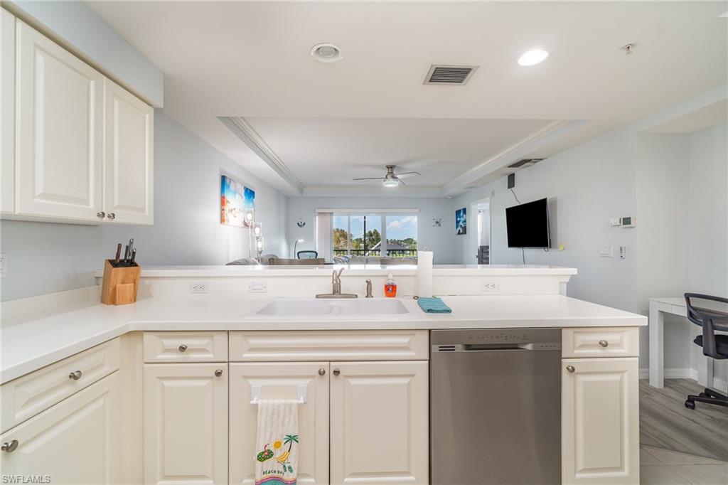 ISLAND COVE OF CAPE CORAL - Residential Lease