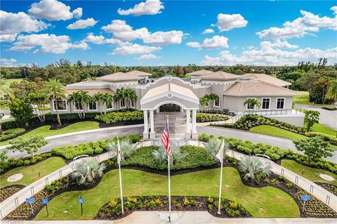 A home in NAPLES