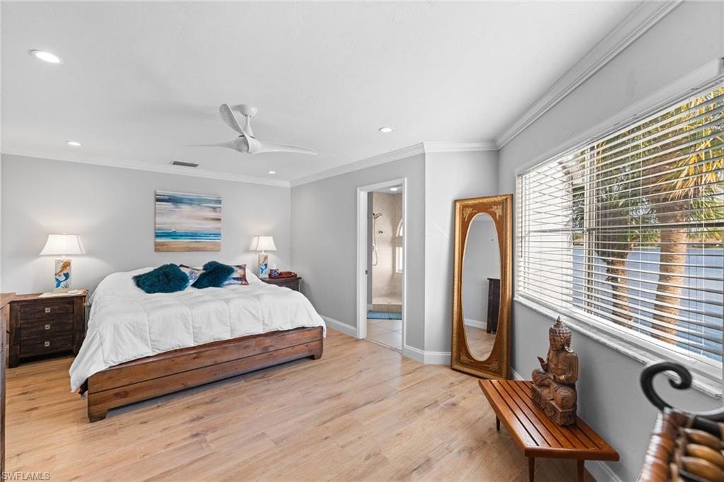 LAKESIDE CARRIAGE HOMES - Residential