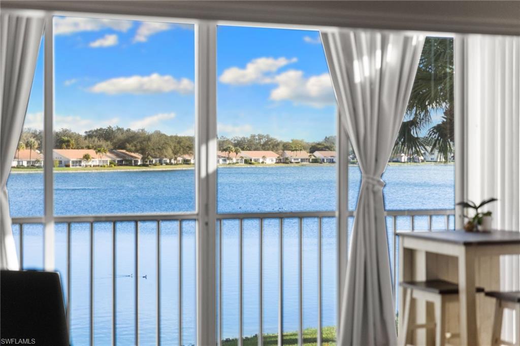 LAKESIDE CARRIAGE HOMES - Residential