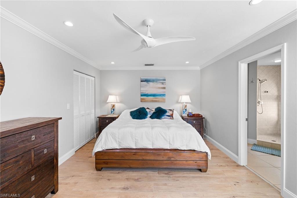 LAKESIDE CARRIAGE HOMES - Residential