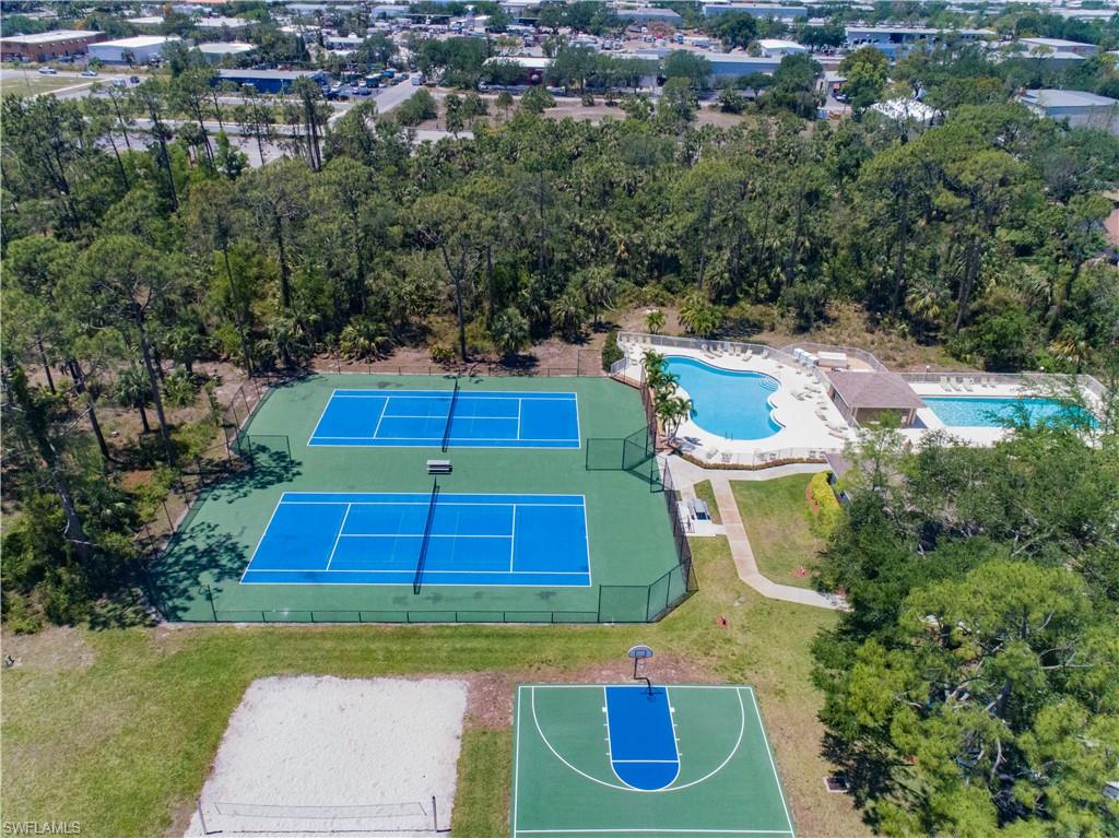 BRIARWOOD - Residential