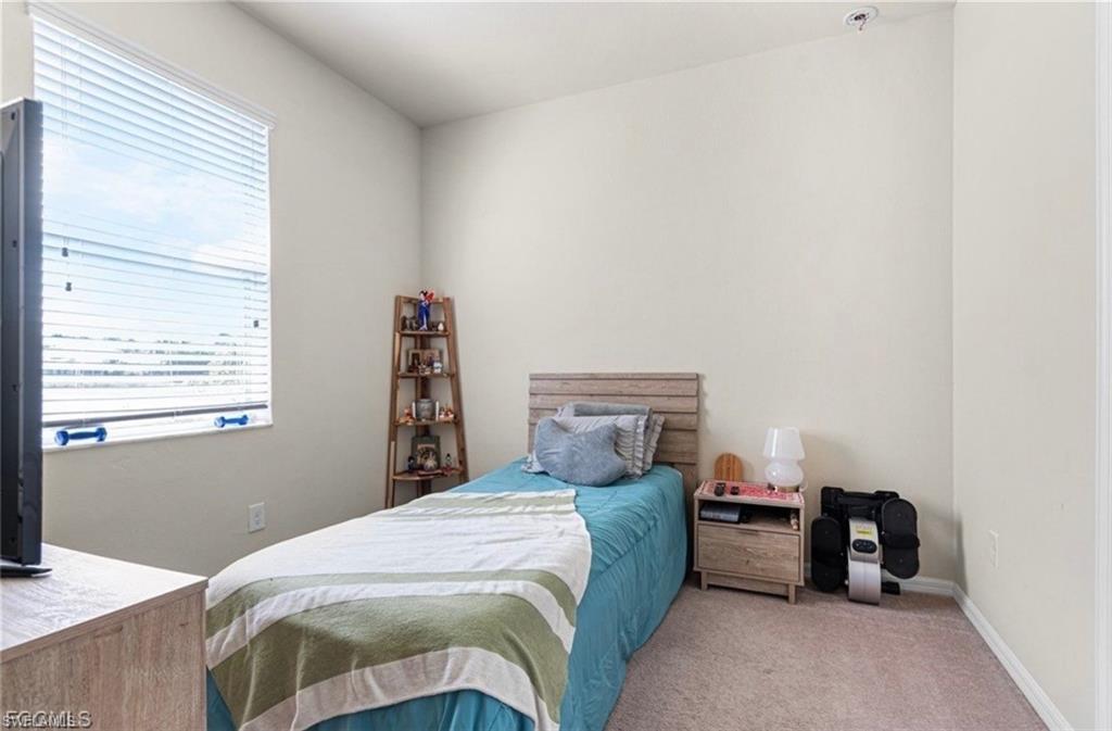 OLYMPIA POINTE - Residential