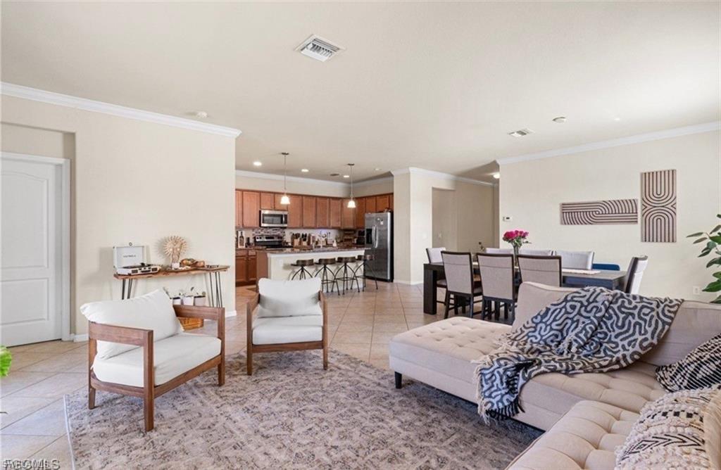 OLYMPIA POINTE - Residential