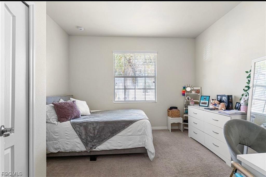 OLYMPIA POINTE - Residential