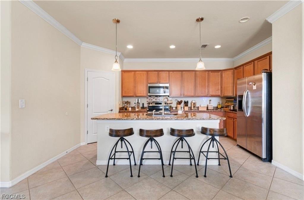 OLYMPIA POINTE - Residential