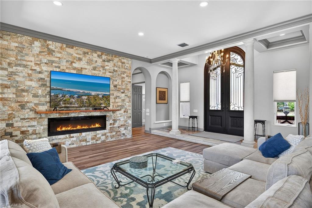 LONGLAKE - Residential