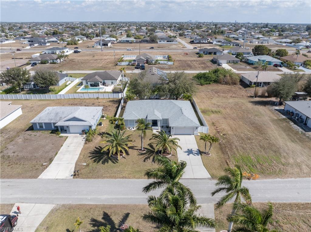 CAPE CORAL - Residential