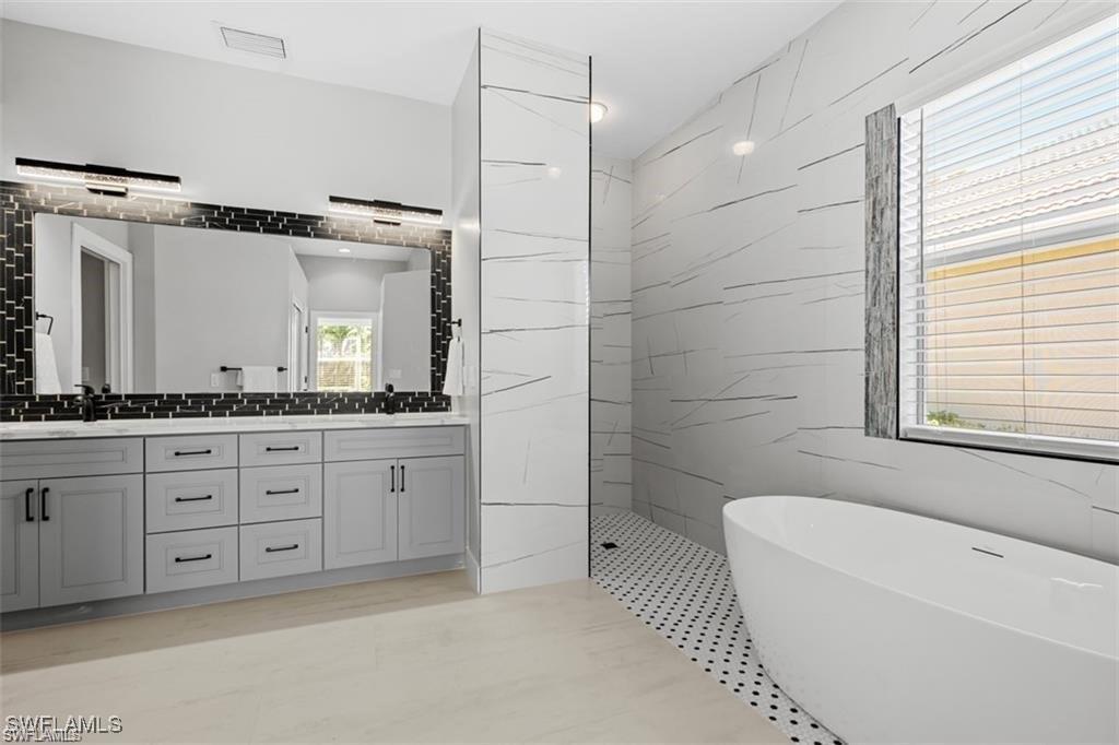 COCO BAY - Residential Lease