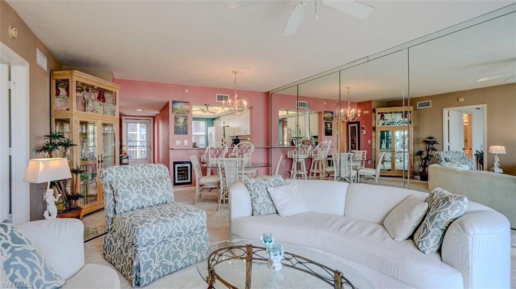 HIBISCUS POINTE - Residential