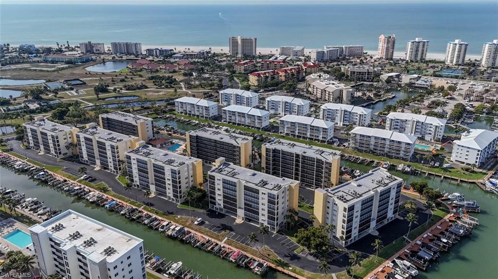 HIBISCUS POINTE - Residential