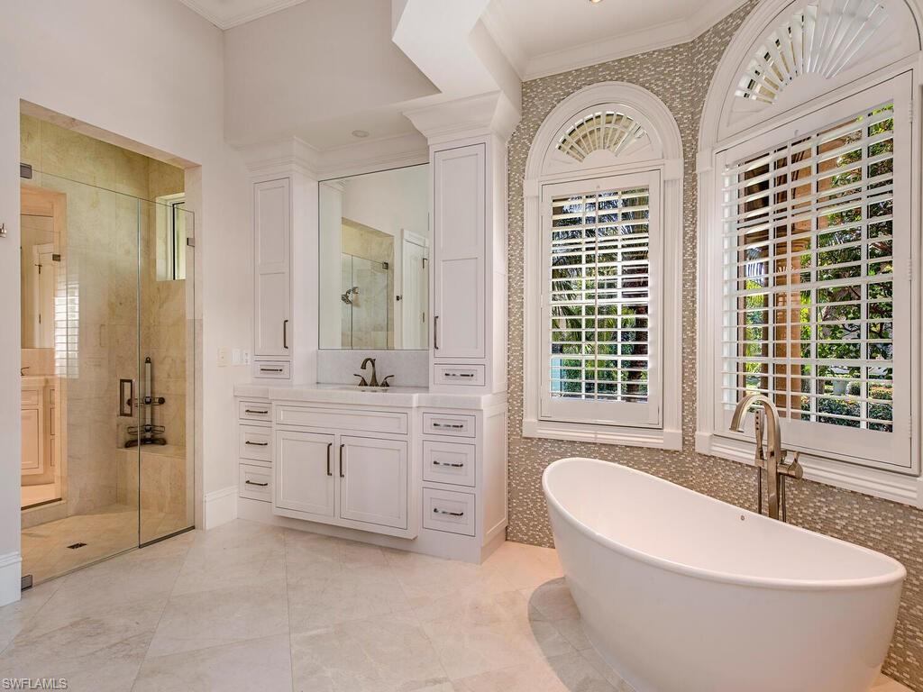 ESTATES AT BAY COLONY GOLF CLUB - Residential