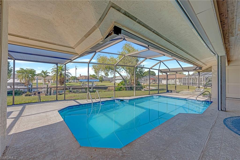 RIVER FOREST ISLAND - Residential