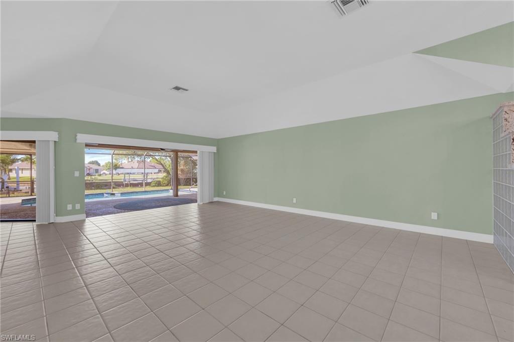 RIVER FOREST ISLAND - Residential