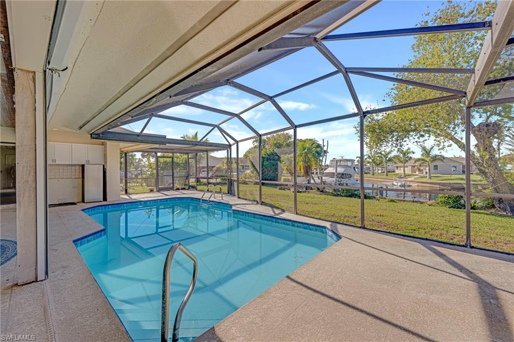 RIVER FOREST ISLAND - Residential