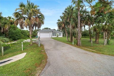 A home in NAPLES