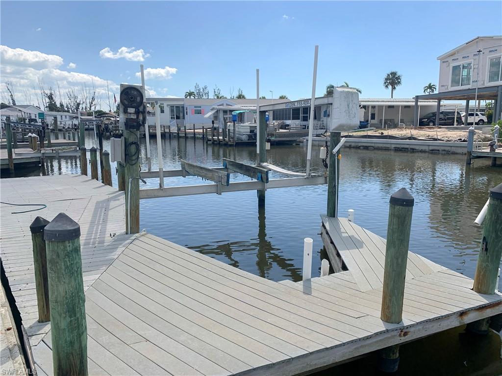 BAYSIDE ESTATES - Land