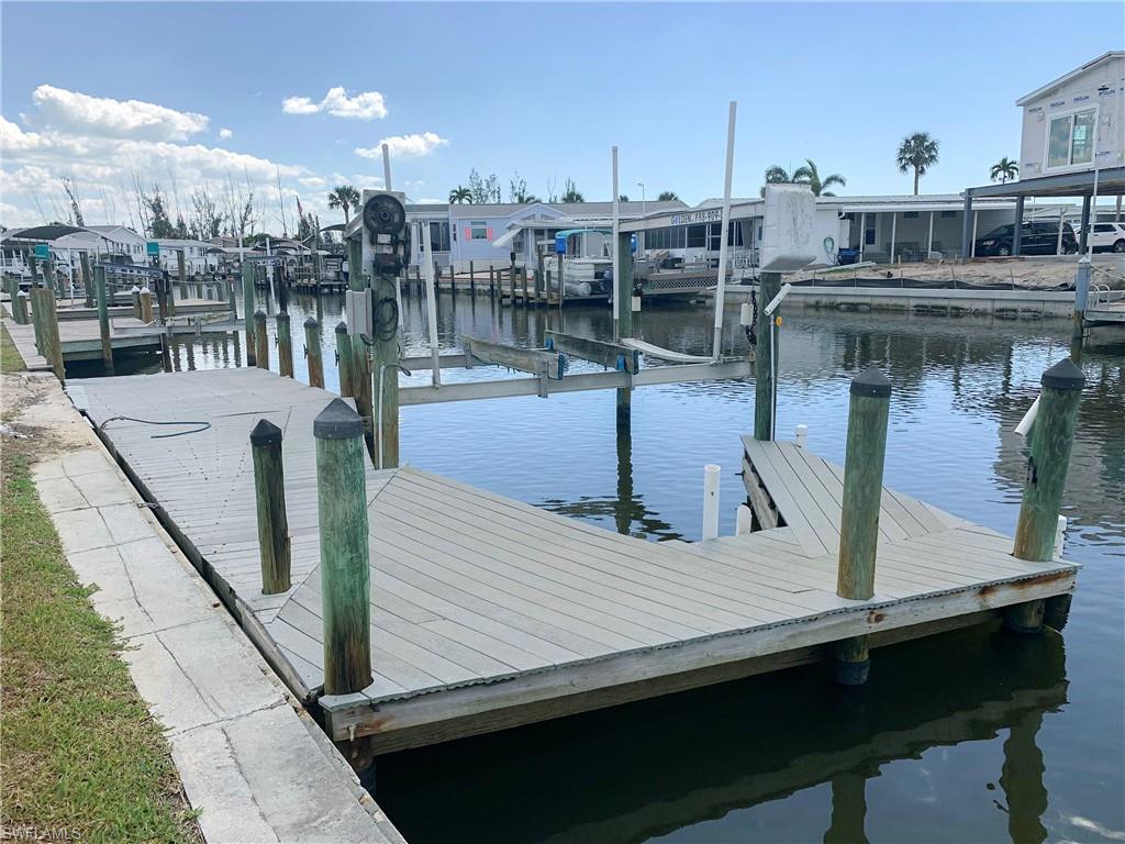 BAYSIDE ESTATES - Land