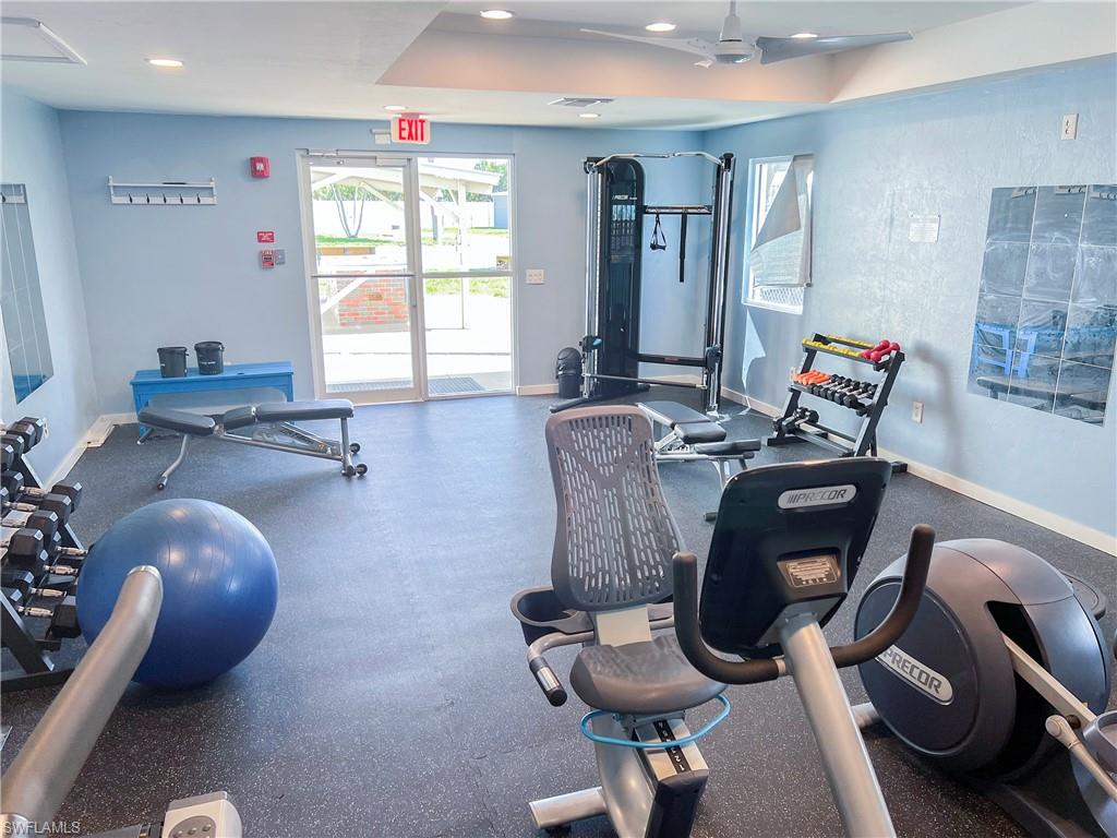 BAYSIDE ESTATES - Land