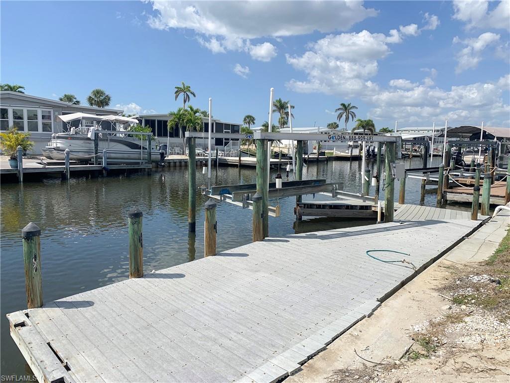 BAYSIDE ESTATES - Land