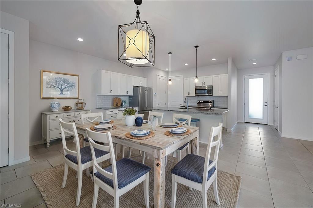 HAMILTON PLACE - Residential Lease