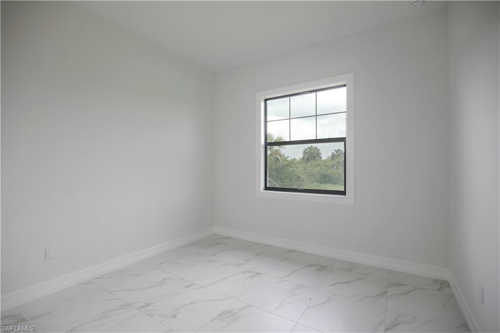 ACREAGE HEADER - Residential