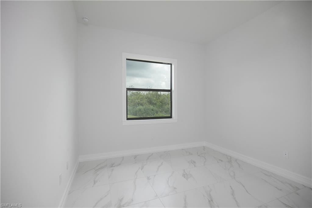 ACREAGE HEADER - Residential