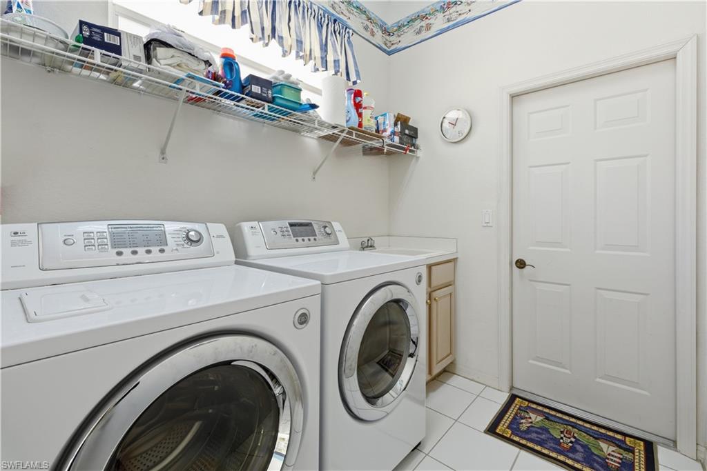 LAKE CLUB VILLAS - Residential