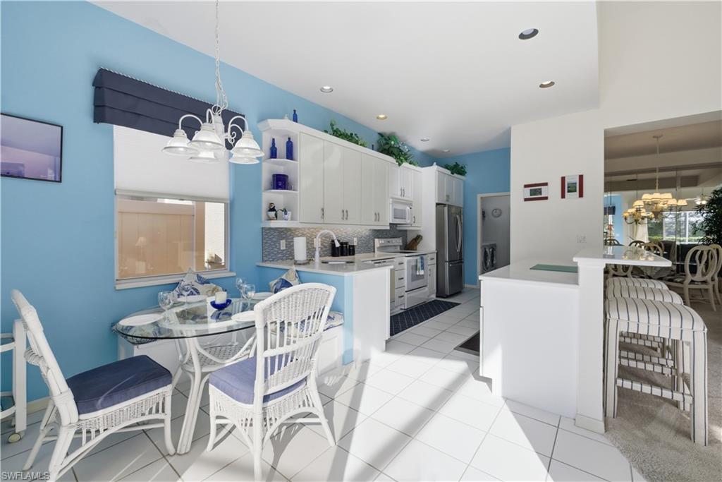 LAKE CLUB VILLAS - Residential