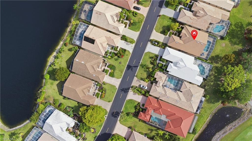 LAKE CLUB VILLAS - Residential