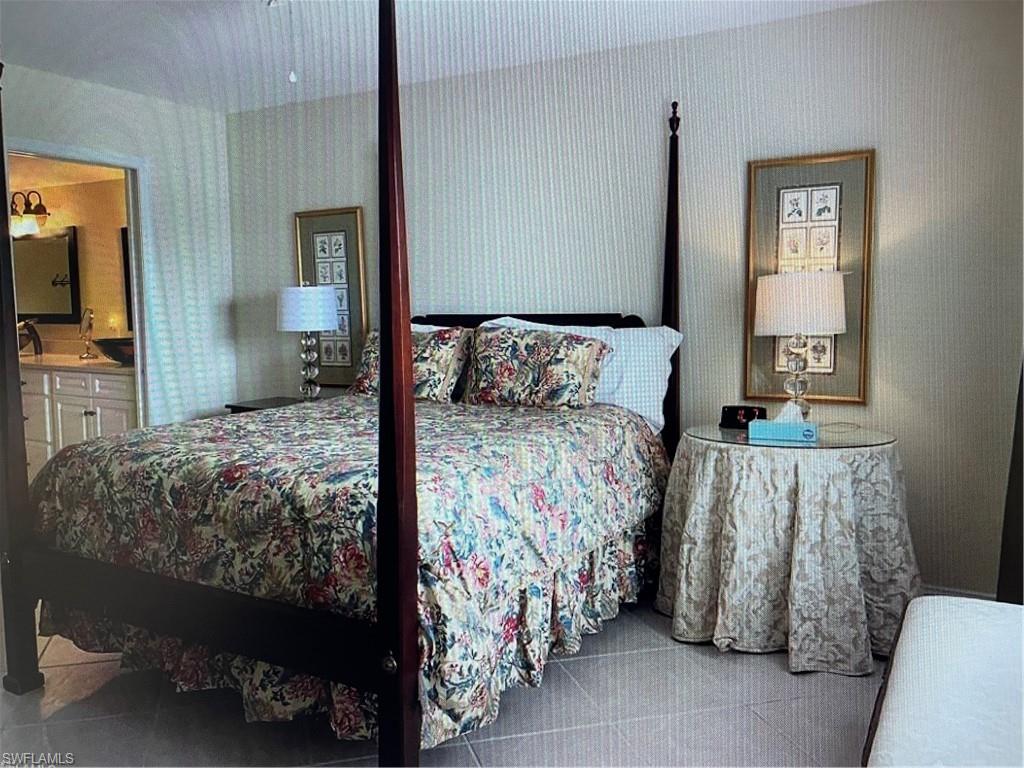 HUNTINGTON LAKES - Residential