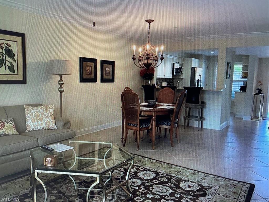 HUNTINGTON LAKES - Residential