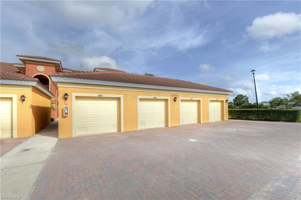 PALMETTO COVE - Residential