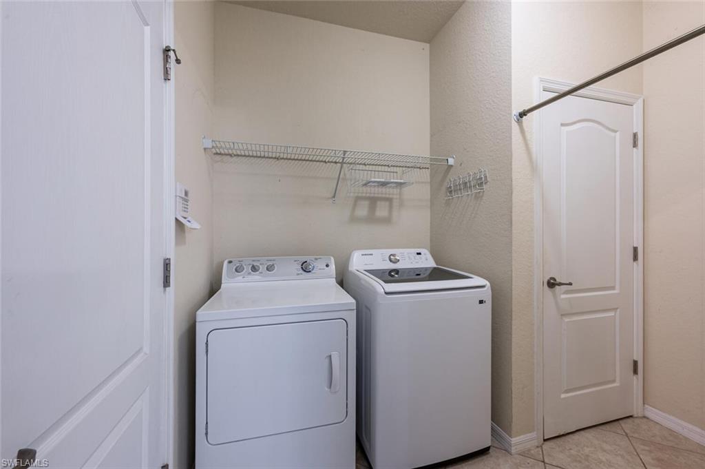 REFLECTION ISLES - Residential