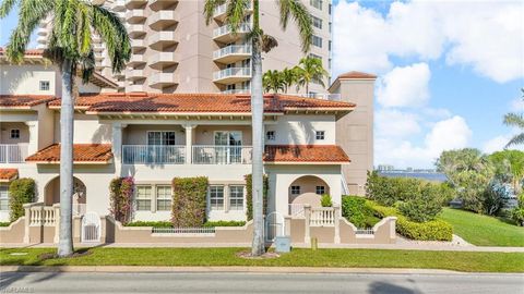 2080 W 1st ST 109 FORT MYERS FL 33901