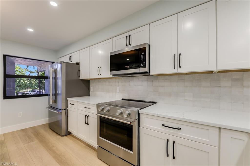 POINTE SANTO DE SANIBEL CONDO - Residential