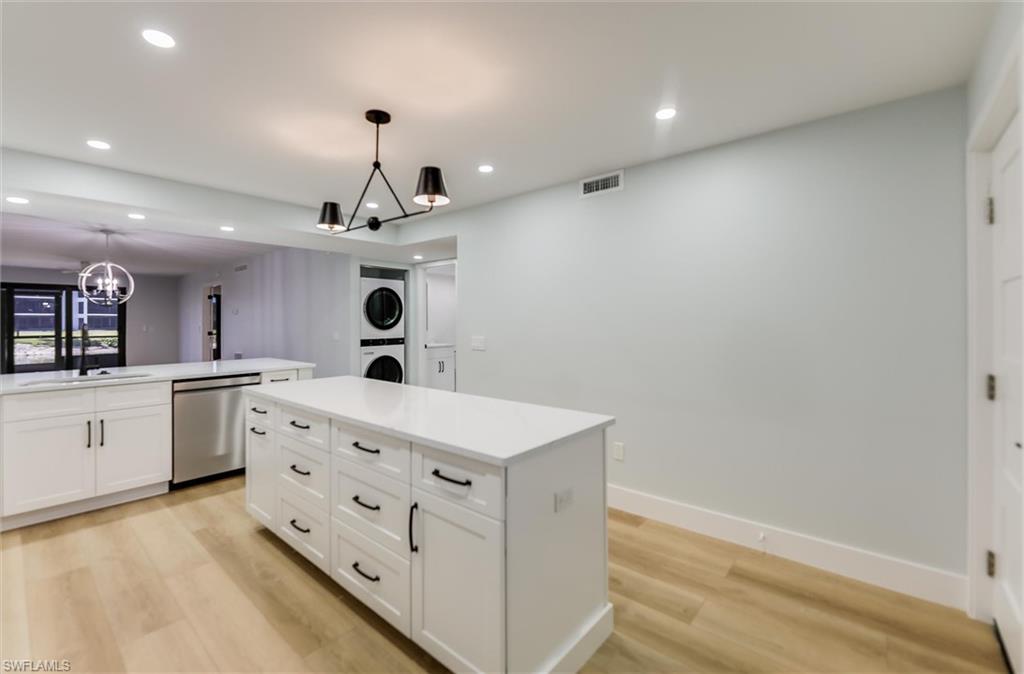 POINTE SANTO DE SANIBEL CONDO - Residential