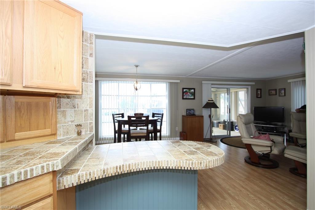 SIX LAKES COUNTRY CLUB - Residential