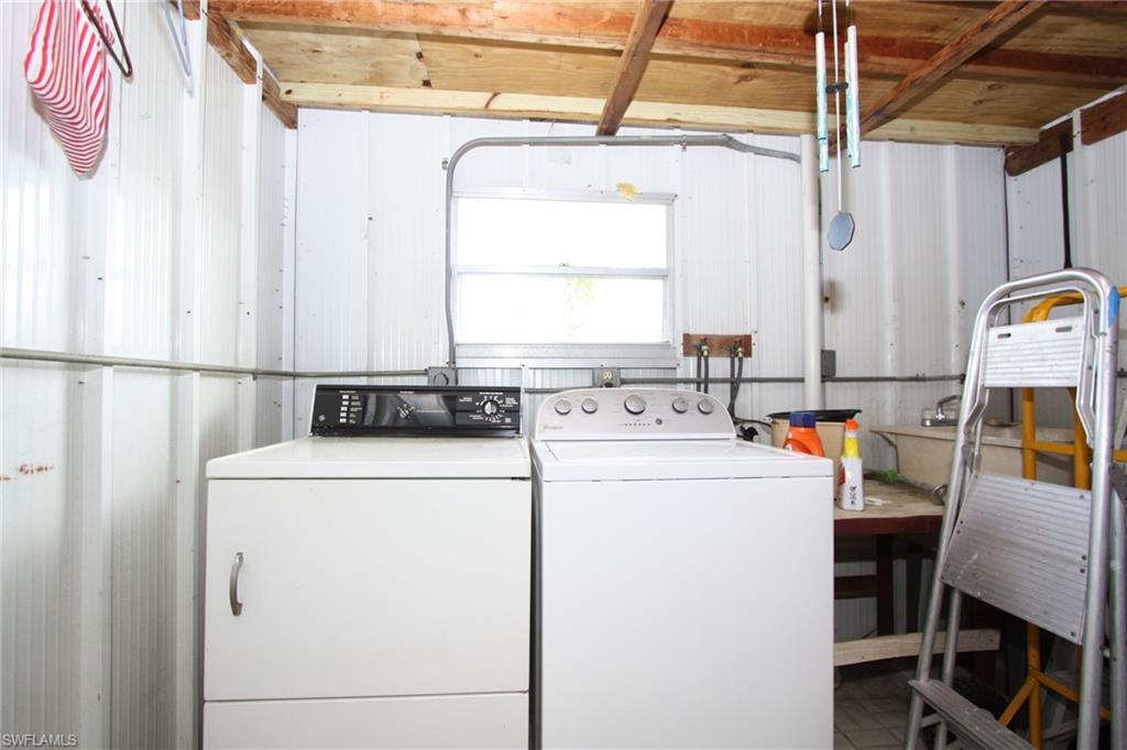 SIX LAKES COUNTRY CLUB - Residential