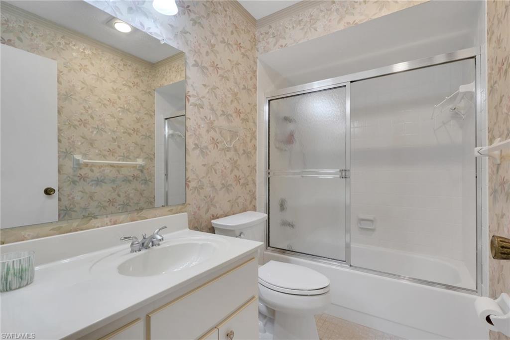 BEACH VILLA CONDO - Residential