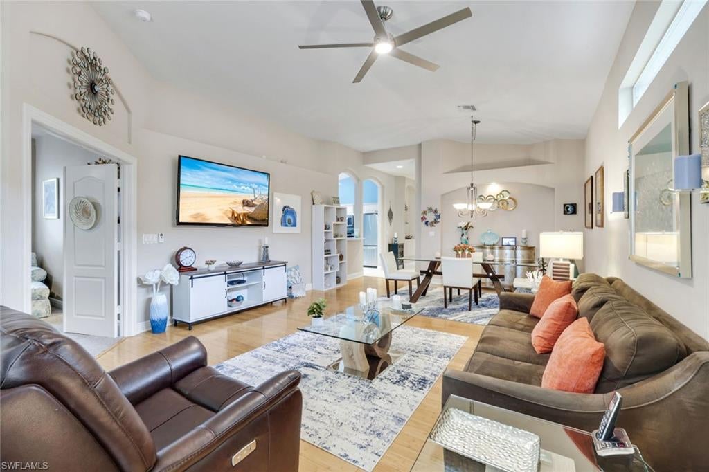 8683 Ibis Cove CIR