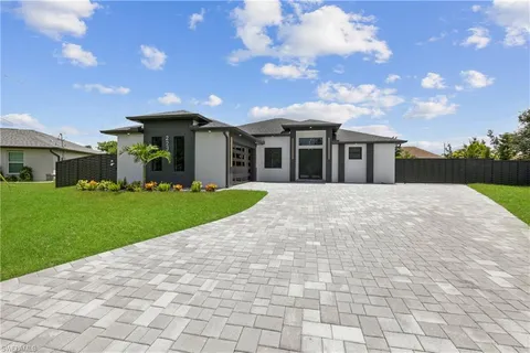 223 SW 22nd Ct, Cape Coral, FL 33991 - MLS#: 224072123