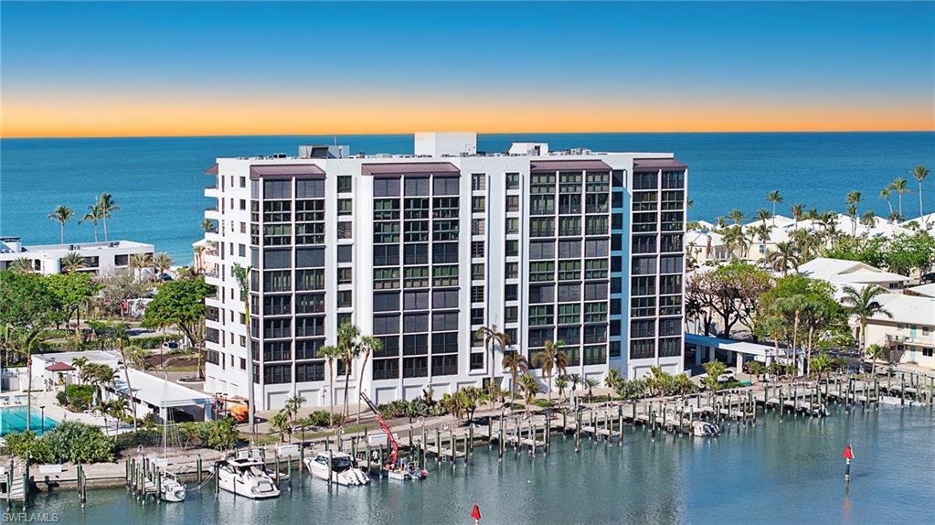 2400 Gulf Shore BLVD N PH-4